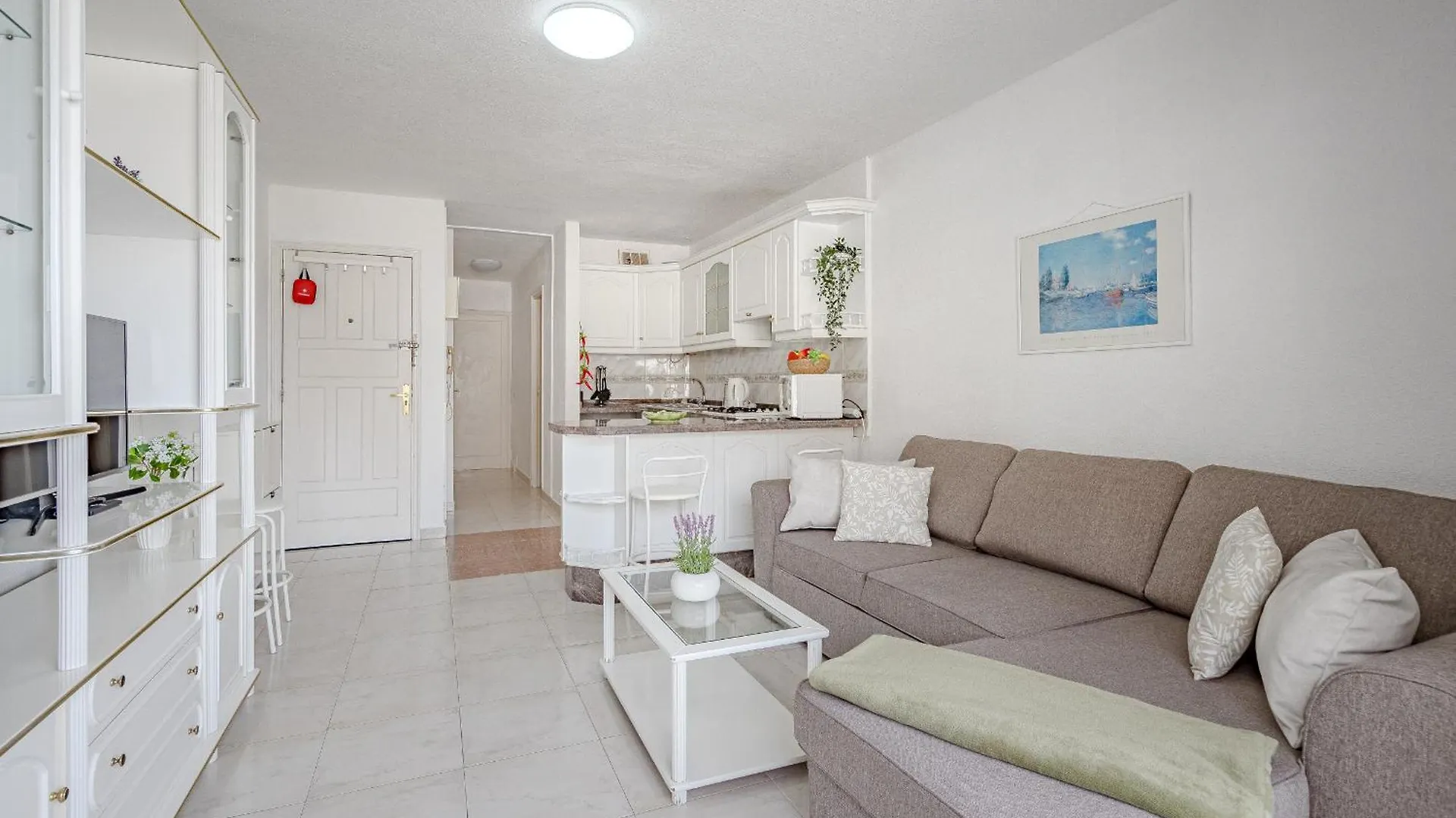 Apartment In Los Gigantes With Beautiful Views サンティアゴ・デル・テイデ 0*,  スペイン